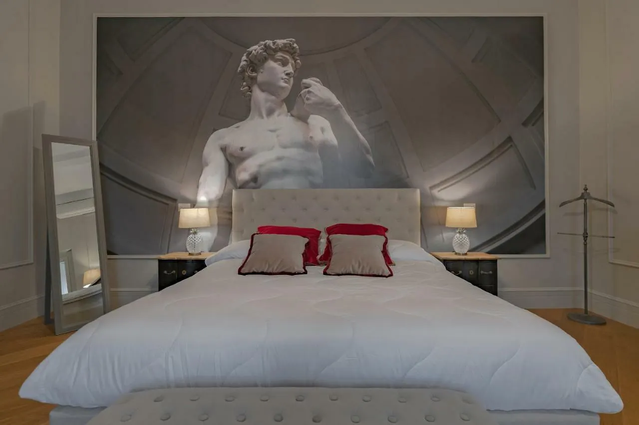 Apartments Florence - Teatro Luxury 0*,