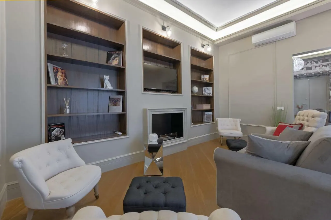Apartments Florence - Teatro Luxury